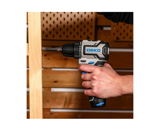  Дрель-шуруповерт аккумуляторный Deko Loner 12V Pro 085-1011 патрон:быстрозажимной (кейс в комплекте) 